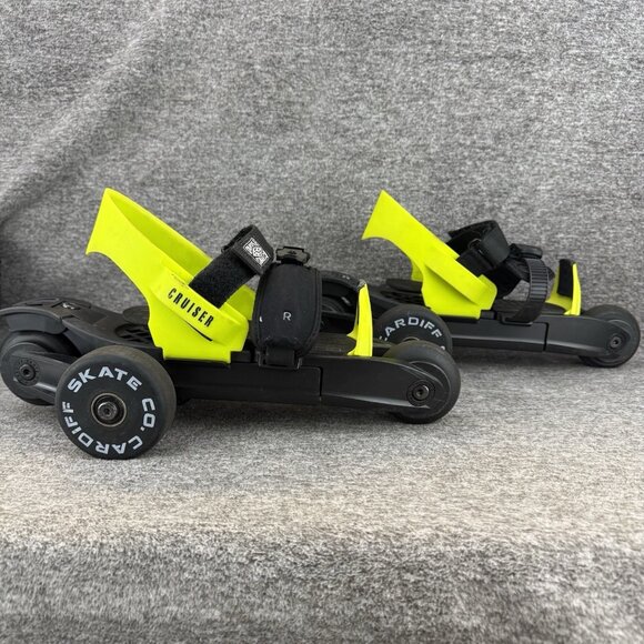 ✅Cardiff Skate Co. Cruiser Skates Youth W/Wrist & Elbow Protectors, Speed Discs - Picture 4 of 13